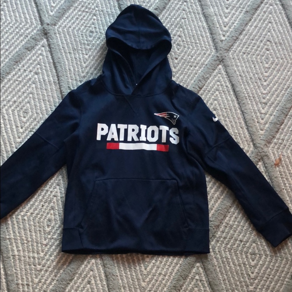 Patriots hoodie in excellent pre loved condition